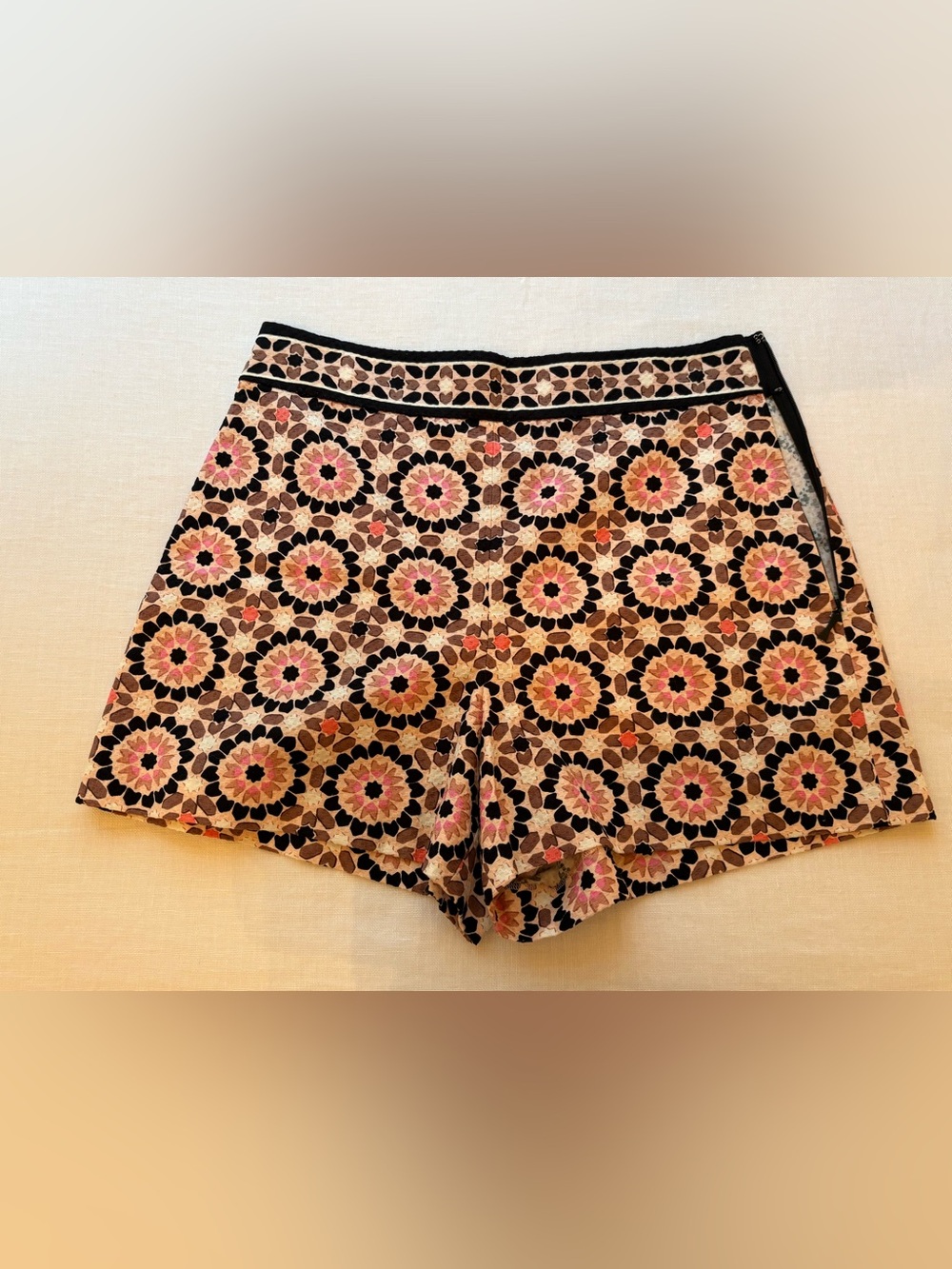 KateSpade  Floral Mosaic Print Women’s Shorts in Pink and Black